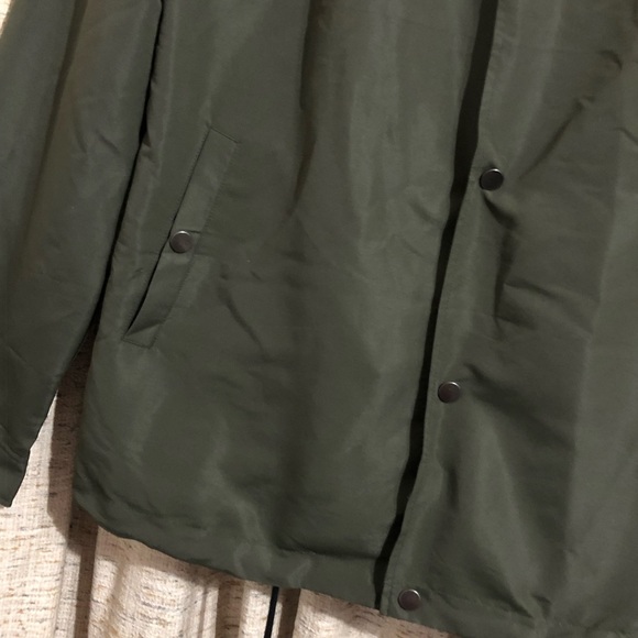 ASOS Men's Lightweight Jacket - Picture 4 of 9